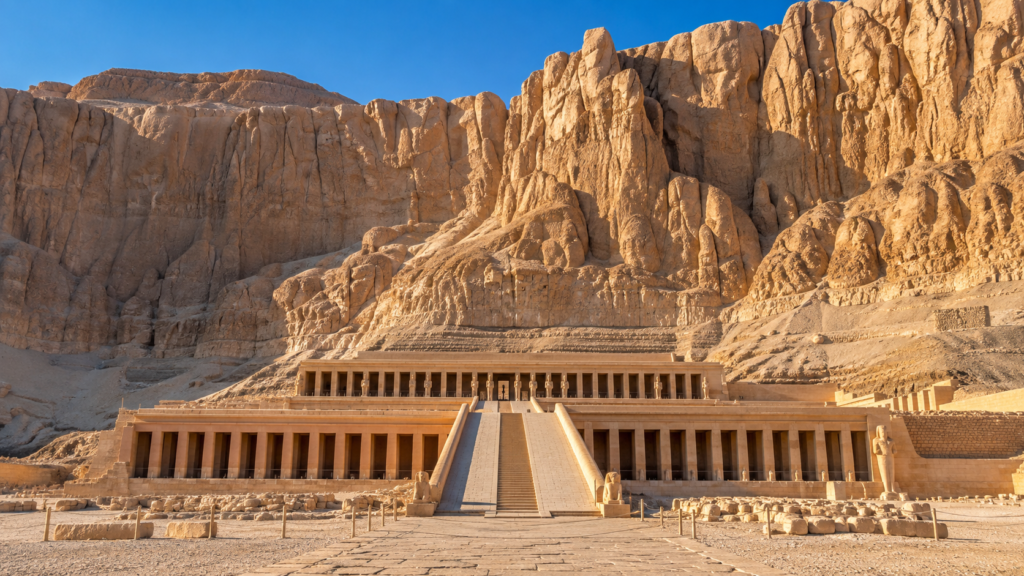 Egipto Esencial · Chárter desde Madrid Lunes y Sábado5